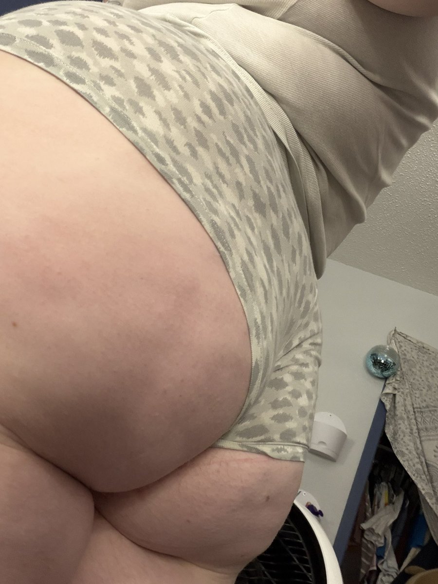 muttsbelt's tweet photo. i don't mean to neglect you guys.. i've just been. busy.. https://t.co/kkRw6O3mnY