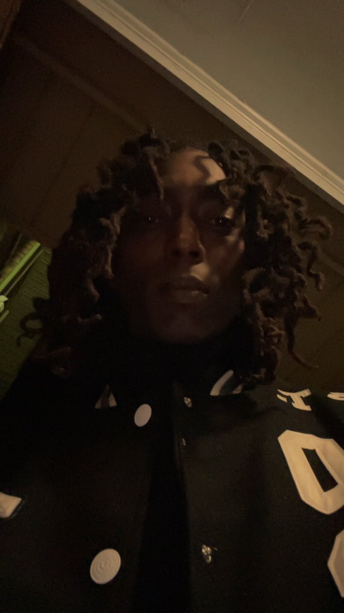 Bill_Cherokeyz's tweet photo. 😎🖤 https://t.co/8M4zDEFDI4