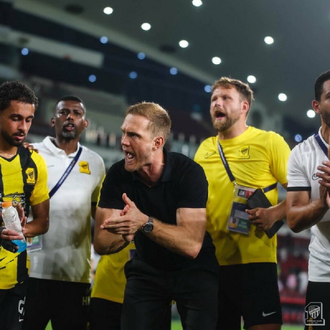 Touha1o's tweet photo. مستحيل!!!!!

🚨 — المدرب الألماني يانس فيسينغ مع نادي الاتحاد :

• 10 مباريات
• 0 خسارة 🤯🟡 https://t.co/HfjqvcxEJ0