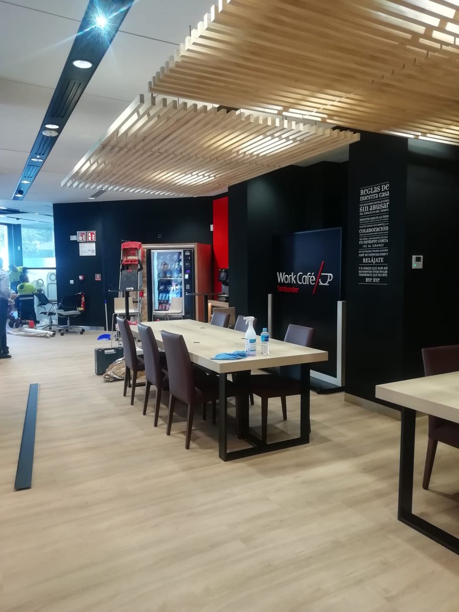 sevegra's tweet photo. Entregamos Work Café Málaga https://t.co/XRSprRknIN