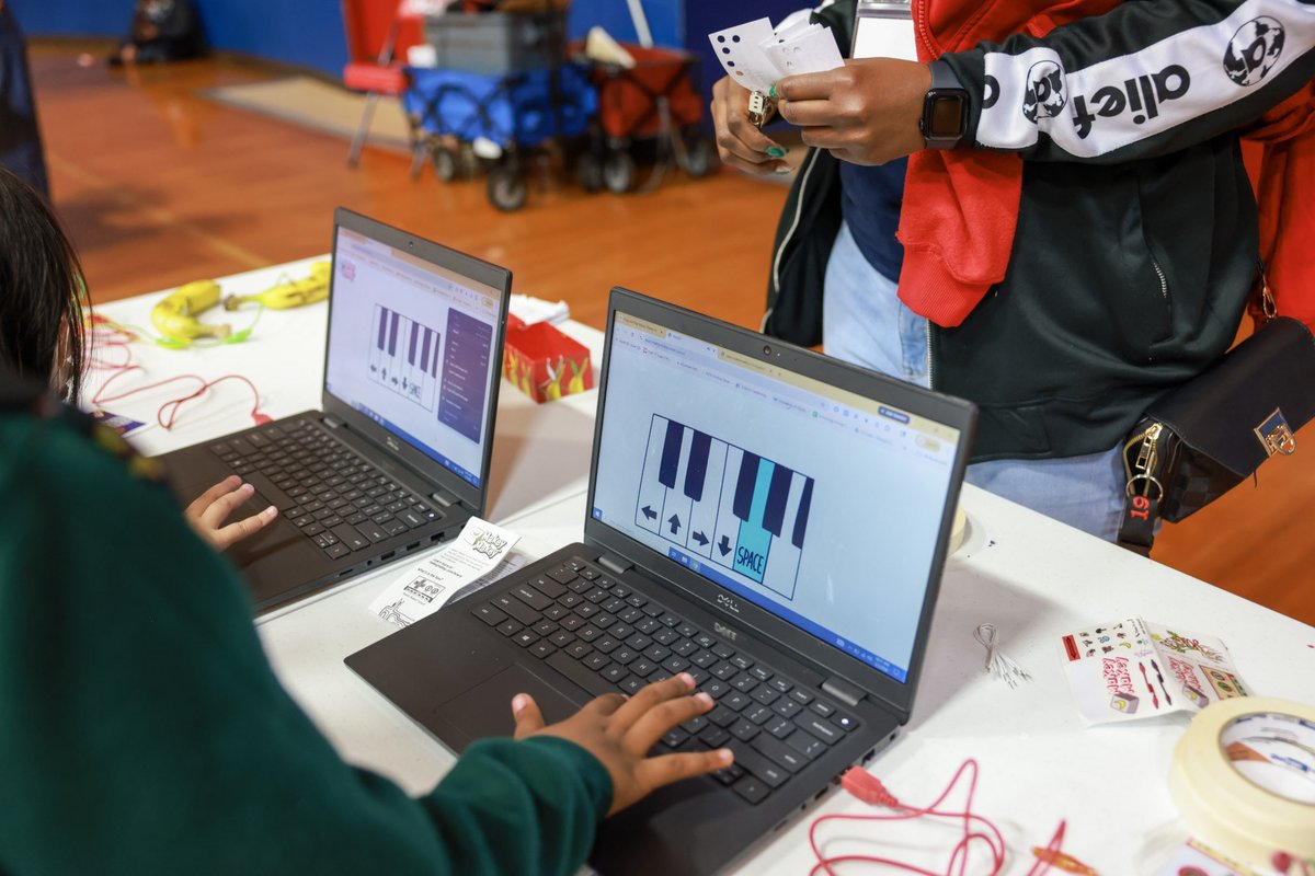AliefTech's tweet photo. 🚨@AliefISD IT’S #NATIONALCODING WEEK! 🤖 9/14–9/20. Let’s get our students CODING, CREATING &amp; INNOVATING! 🚀 From 1st  click to 1st code—every student can be a creator!

What will YOUR campus do to bring coding &amp; digital literacy to life? Reach out to us for ideas!  #AliefCodes https://t.co/9fXDVeJJqJ