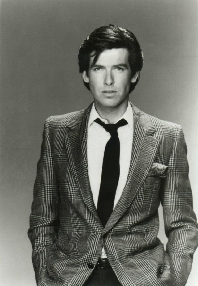 InesSainzOf's tweet photo. A ver si nos centramos con Pierce Brosnan, que todo empezó con Remington Steele, no con James Bond... https://t.co/POIV2T0uhC