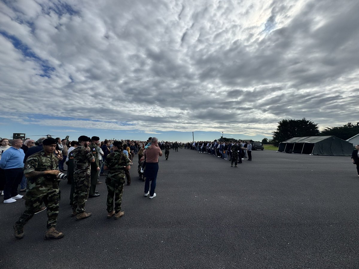 DF_Sgt_Major's tweet photo. Delighted today to attend the Induction of our latest Company of #Recruits 

150 recruits commenced their recruit training in #Joint #Induction #Training Centre (JITC). 

Best wishes to Staff and Recruits over the next thirteen week &amp; welcome to #Alifelessordinary ☘️🇮🇪☘️ https://t.co/IqSfUuBWMN