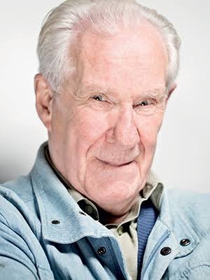chlouds121600's tweet photo. Badiou always looks like he's hiding a mischievous secret from you https://t.co/29DxQJ4Nru