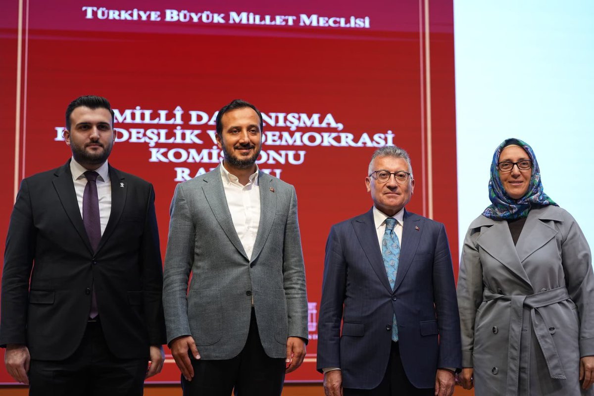 akpartiistanbul's tweet photo. TBMM AK Parti Grup Başkanımız Sayın Abdullah Güler’in katılımıyla gerçekleştirdiğimiz 3 Kademe İl Yönetim Kurulu toplantımızda, Terörsüz Türkiye sürecine ilişkin sunum ve değerlendirmeleri dinledik, teşkilat çalışmalarımızı ve İstanbul’umuzun gündemini istişare ettik.

Birlik ve beraberlik içinde, Daha Güçlü Türkiye hedefiyle çalışmalarımızı kararlılıkla sürdürüyoruz.