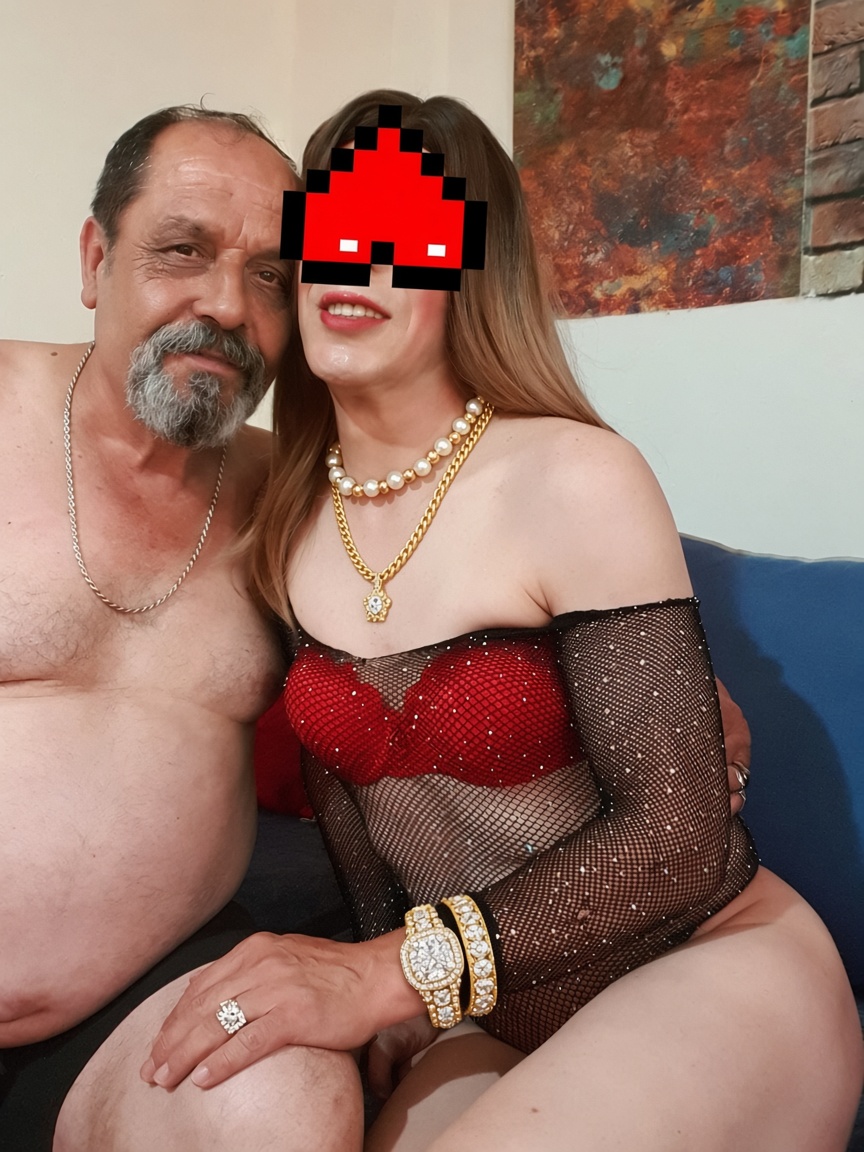 Naciyasa3's tweet photo. ➥Hani insan bazen esir düşer ya #bir_ses’e, #bir_gülüşe, #bir_çift_göze.
Eyy #yâr.
beni anla
ve usulca gülümseyerek
"o bahsettiğin kişi benim" de,
seni güldüğün yerden sonsuz öpüyorum. AŞKIMM ♥️⚘
★🖤#Musmutlu #Akşamlar🖤
(❤️)❥#Keyifli #Vakitler ★
#Rüya_Gibisi_KRALİCEM💞🤩💋 https://t.co/HXs86z77g7