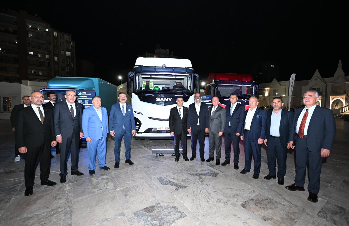 RHisarciklioglu's tweet photo. Tokgöz Group bünyesindeki FMT Elektrikli Ticari Araçlar A.Ş. Yönetim Kurulu Başkanı Mustafa Tokgöz ile Kayseri’de bir araya geldik.

Hemşehrim Mustafa Tokgöz’ün başarılarıyla gurur duydum.

FMT ve SANY ortaklığı ile Ankara ASO 2. Organize Sanayi Bölgesi’nde elektrikli ağır ticari araçların üretimi yapılıyor.