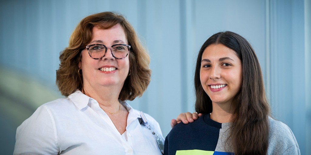 Lynn Glenn, PhD, is working on research with the focus on diabetes and the Hispanic population. Third-year premed international student Sofia Villa is working with Glenn as an undergraduate research student.
[Michael Holahan/Augusta University]