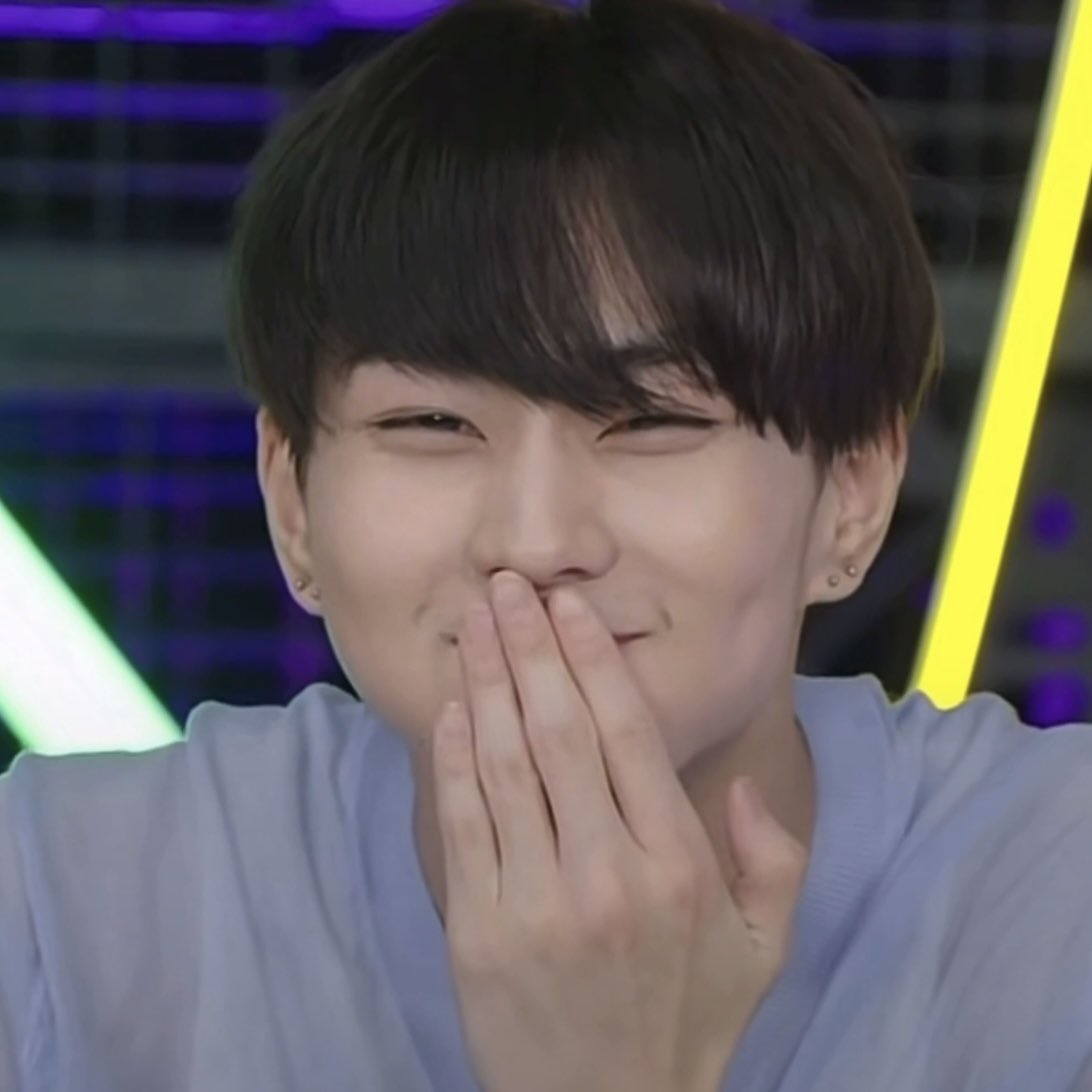 Letterjjung's tweet photo. 뭔가 컬렉션 같고 웃김 ㅜㅜㅜㅜㅜ  귀여워요 ~ ♡ https://t.co/dVWGMhCX8W