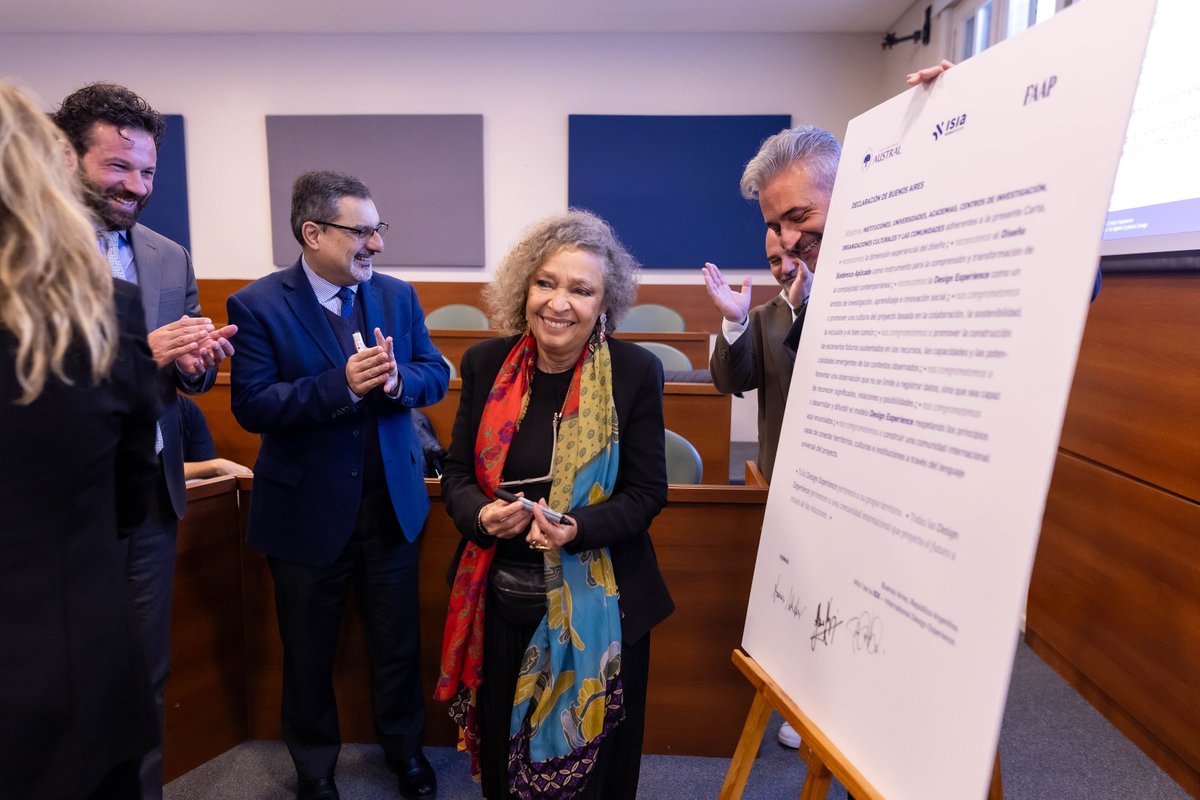 FcomAustral's tweet photo. En la International Design Experience Conference se realizó al firma de la Carta de Buenos Aires, que conformó una red internacional para compartir aprendizajes, y consolidar la colaboración de las instituciones participantes. https://t.co/2JroRIGSki