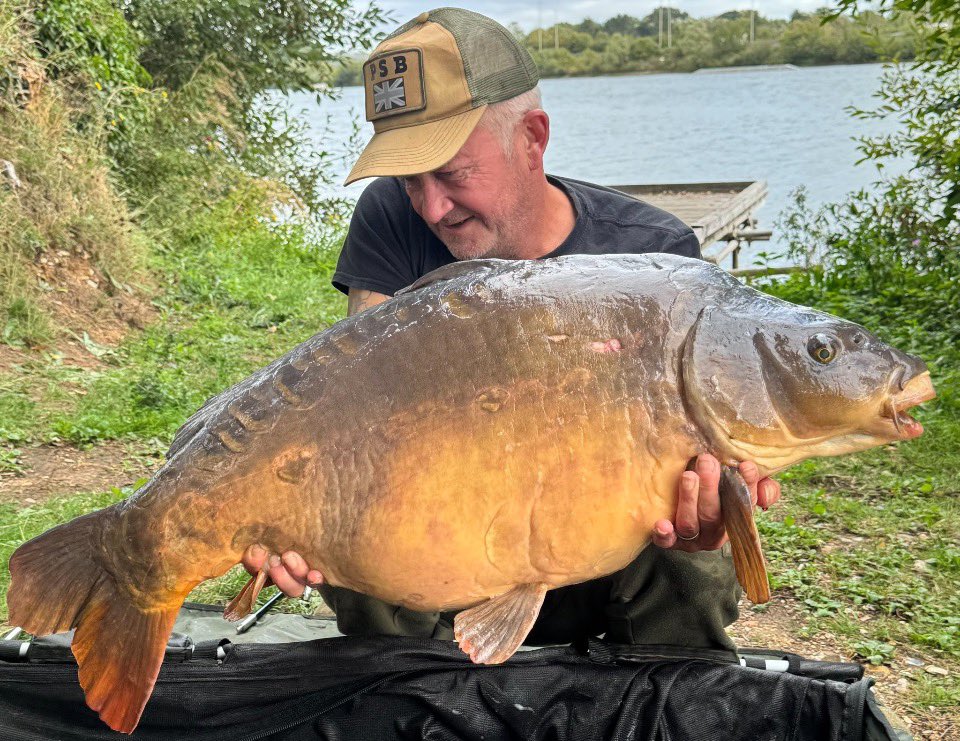 PukkaSquirrelB's tweet photo. New PB Mirror for Rich 43 lb πΏοΈ
Rich using Fresh Sweet Candy with Matching Mellow Yellow Pop Ups juiced in the Concentrate doing it .
Congratulations Buddy mega Carp π―
https://t.co/9YmyQc5LOi
#TeamPSB
#PukkaSquirrelBaits
#Pukka https://t.co/2CgNViOmK8