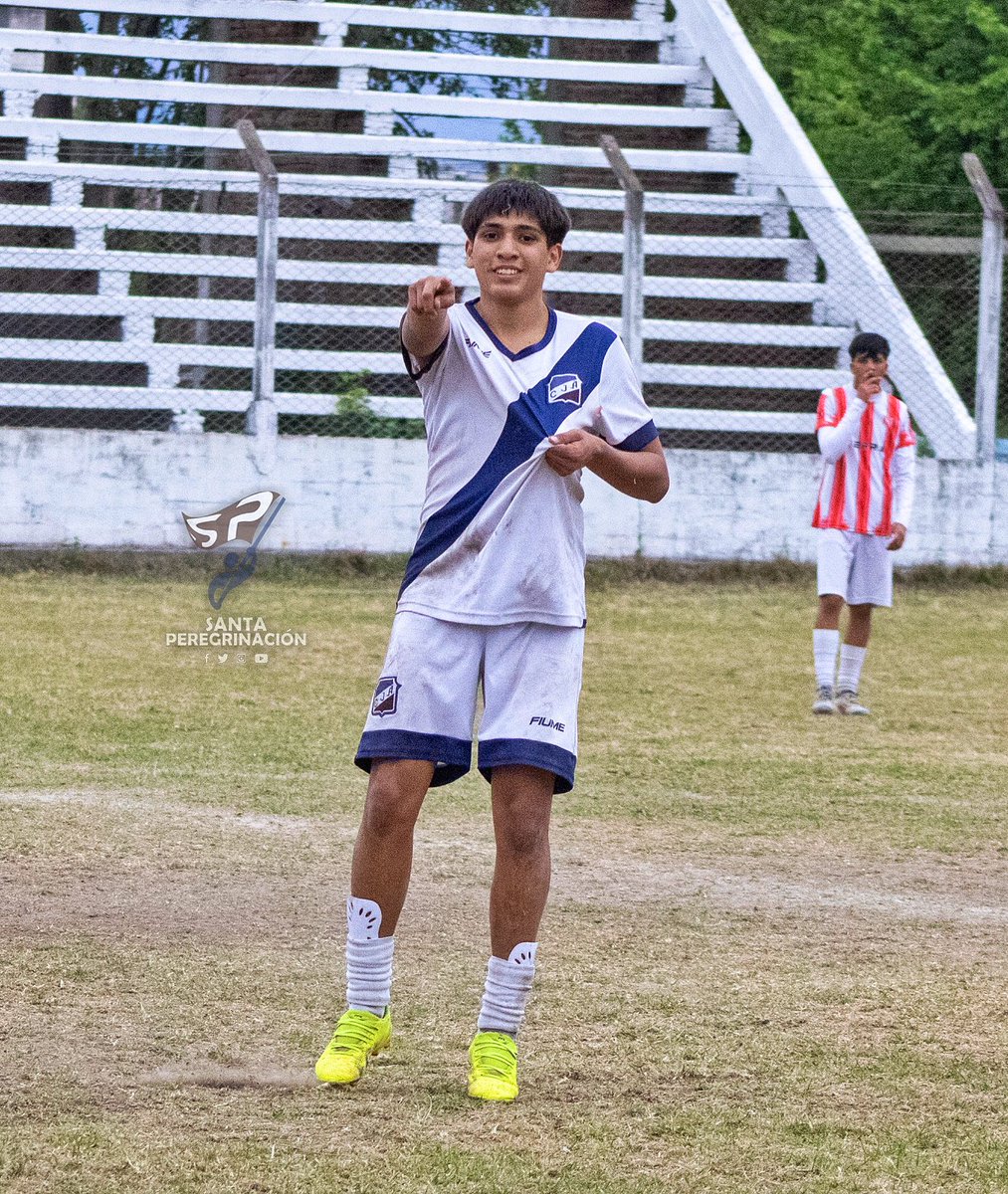 SiempreConVosJA's tweet photo. #DivisionesMenores🏆 | #CopaDeOro

[Fecha 2]

📌5ta: #SanMartin 0 - #JuventudAntoniana 7

⚽ (Mariano Leiva x 3 / Santino Gutiérrez / Lázaro Mercado x3)

#VαɱσʂAɳƚσɳιαɳσ💪 https://t.co/L0MAArWV2K
