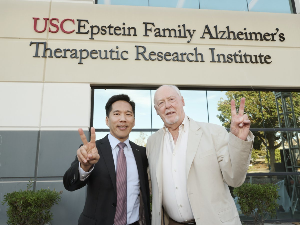 KECKSchool_USC's tweet photo. USC hosted a celebration for the renaming of the Epstein Family Alzheimer's Therapeutic Research Institute (@ATRI_USC).

The Epstein family's generosity is accelerating the path to Alzheimer’s prevention, solidifying @USC's role as the leader in #AlzheimersResearch. https://t.co/e6V2sAdacf
