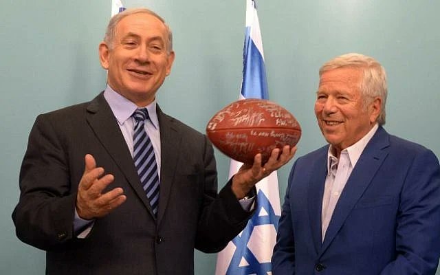 DoubleDownNews's tweet photo. Robert Kraft, who called Ed Sheeran &amp; made him kick Macklemore off his tour, was gifted a $1 million award from Israeli PM Benjamin Netanyahu

Kraft has donated millions to pro-Israel groups

In the words of Netanyahu:

"Israel does not have a more loyal friend than Robert Kraft" https://t.co/yqyWFecnm2