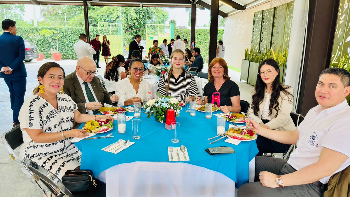 ConsGuateOax's tweet photo. ¡Consulado General de Guatemala celebra 205 años de independencia en Oaxaca! 📷 https://t.co/ogHcBcgyJg