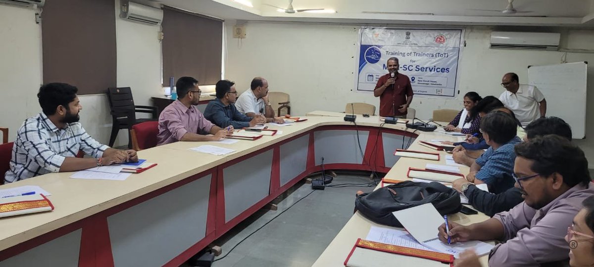 AdhoSabarkantha's tweet photo. જિલ્લામાં **ANTARA-SC અંતર્ગત Medical Officers માટે Training of Trainers (ToT)**નું આયોજન કરવામાં આવ્યું. CDHO, ADHO તથા THOશ્રીઓના માર્ગદર્શન અને સહભાગિતા સાથે તાલીમમાં ખેડબ્રહ્મા અને પોશીના તાલુકા પર વિશેષ ધ્યાન કેન્દ્રિત કરવામાં આવ્યું.
#ANTARASC #FamilyPlanning #Sabarkantha https://t.co/3LACc7I5mt