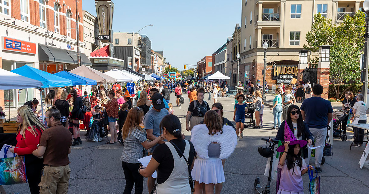 CityofBrantford's tweet photo. The City is thrilled to announce the return of Brantford’s Scare in the Square on Friday, October 2 from 5 pm to 10 pm and Saturday, October 3, 2026, from 1 pm to 10 pm. A wide variety of family-friendly Halloween-themed activities, inflatables and costume contests will take place at Harmony Square (89 Dalhousie St.). Spookier activities geared to teens 13+ and adults will take place at Mohawk Park (51 Lynwood Dr.). Free accessible shuttles will be available to move attendees between Harmony Square and Mohawk Park on both days. Find all the fang-tastic details, including how to be involved, at https://t.co/AW5uRpu5J3. Read full media release at https://t.co/9LvRiOqXUL.