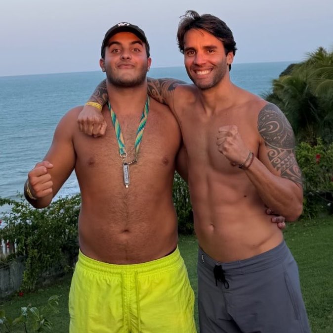 dudacomde's tweet photo. O filho da Ivete Sangalo tá parecendo ser mais velho que o próprio pai. Marcelo tem apenas 16 anos. https://t.co/26qnjJAJzf