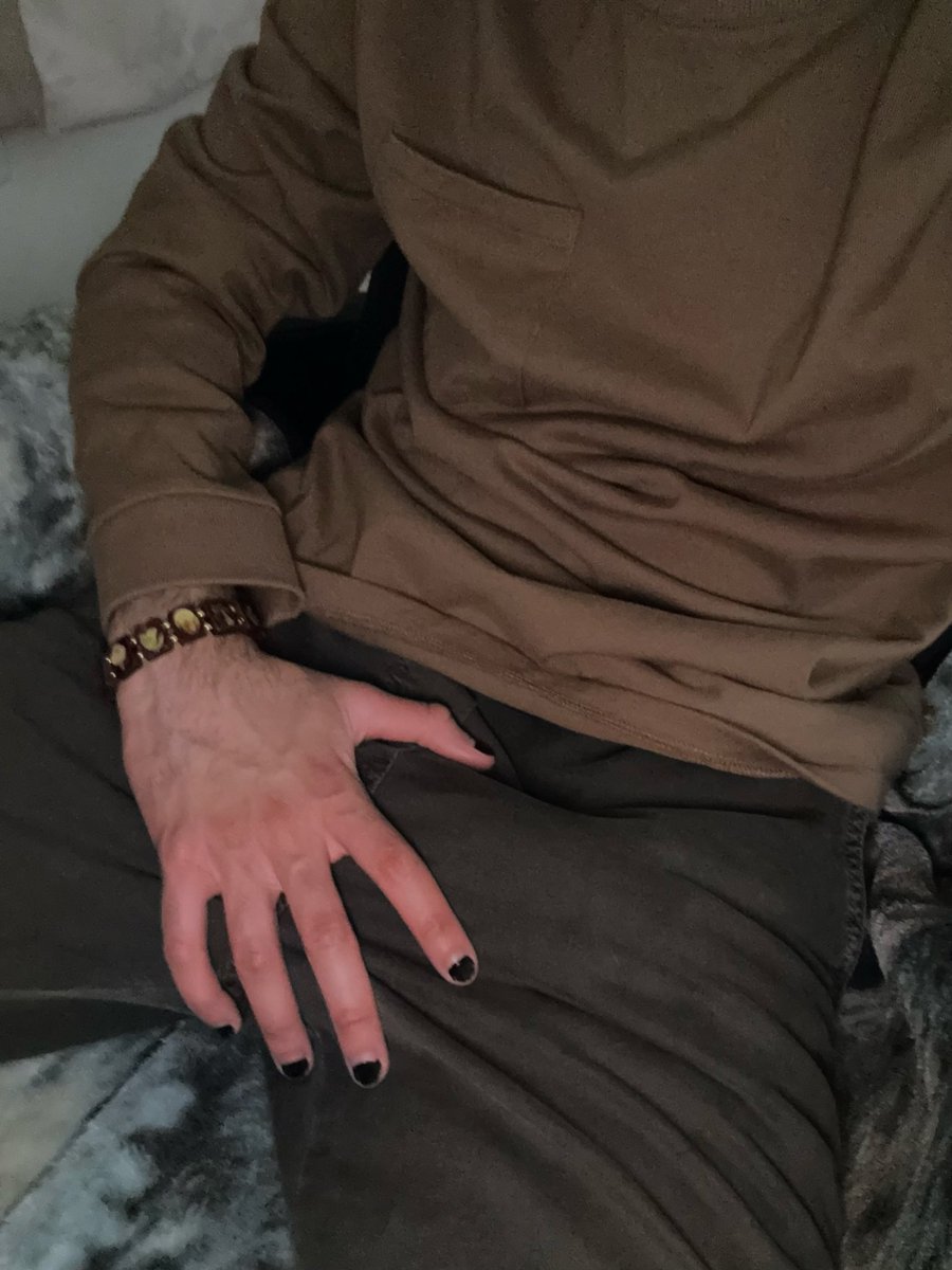 killdriftt's tweet photo. empty lap </3 #nsfwtwt #nsfwtwtًً https://t.co/I5e6Y8bVUX