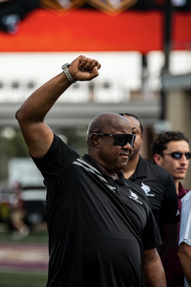 TXStateTrack's tweet photo. A championship season worth celebrating 🏆

A special recognition for our conference champions at @TXSTATEFOOTBALL! 😼🐾

#EatEmUp | #IMPACTFUL https://t.co/iATV9nXkee
