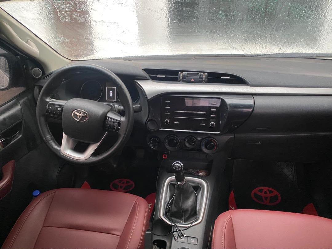 Hazblinkz's tweet photo. @_dinomelaye My governor, buy this Hilux from us. It’s very nice, clean, and affordable. 🔥 Direct Belgium 2017 Toyota Hilux going for ₦37m. You’ll definitely love it 🚘 https://t.co/FN2wbgZXJO