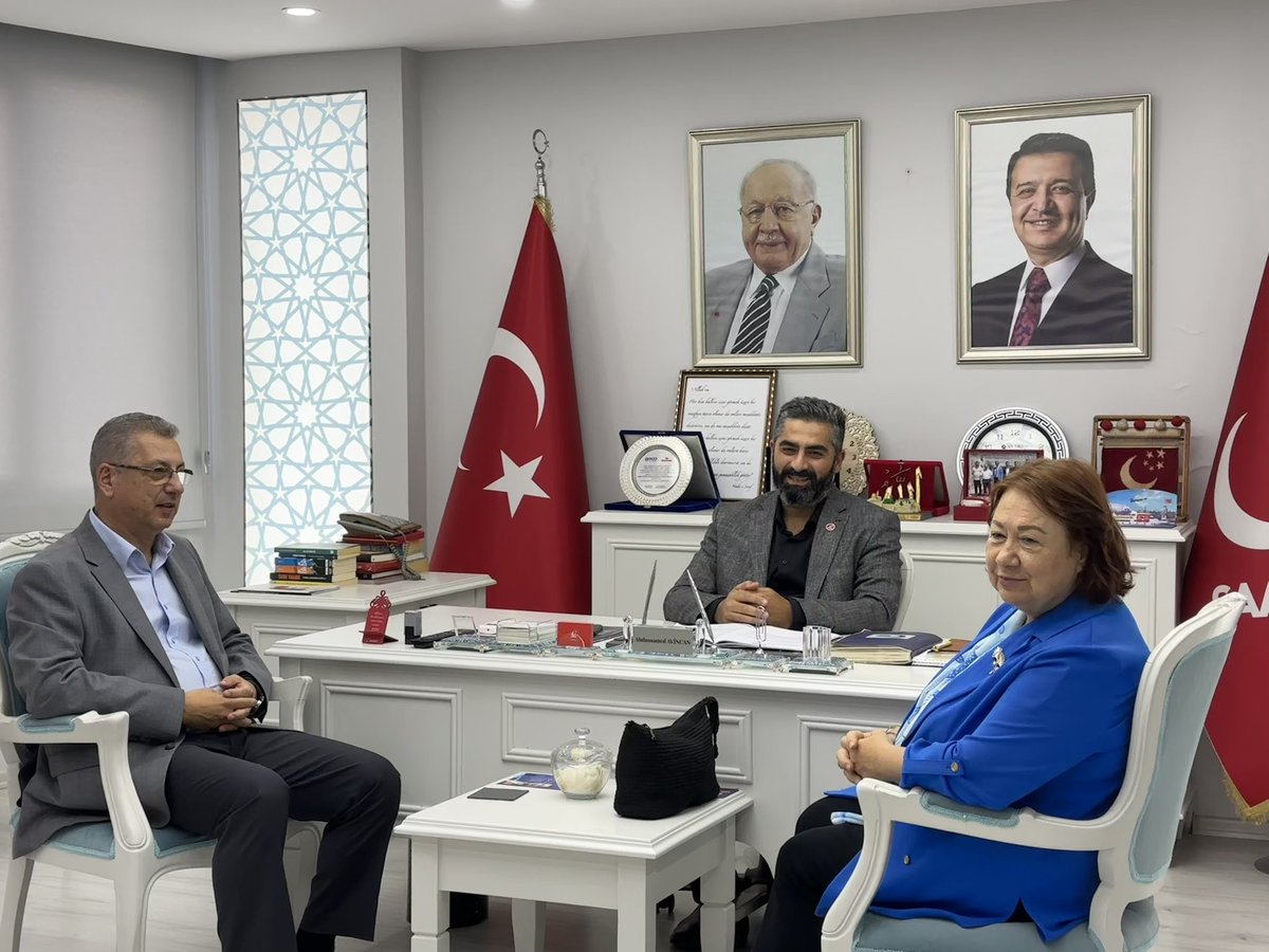 GopSaadet's tweet photo. Gaziosmanpaşa Rumeli Platformu Başkanı Av. Akın Akmanoğlu ve kıymetli yönetimini, İlçe Başkanımız Abdussamed Avincan’ı ilçe başkanlığımızda gerçekleştirdikleri nazik ziyaretleri dolayısıyla ağırladık.

Gaziosmanpaşa’mız üzerine karşılıklı değerlendirmelerde bulunduğumuz, samimi bir sohbet ve istişare ortamında gerçekleşen ziyaretlerinden dolayı kendilerine teşekkür ediyoruz.

Nazik ziyaretleri ve güzel temennileri için Av. Akın Akmanoğlu Başkanımıza ve kıymetli yönetimine şükranlarımızı sunuyoruz.
