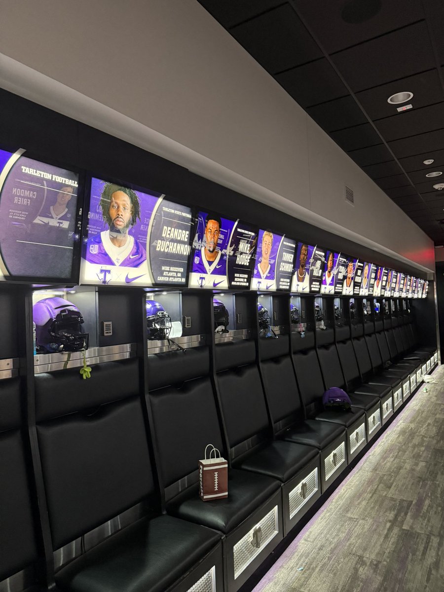SWiltfong_'s tweet photo. NEW: Tarleton State beat Army last year, beat a MAC team this year, is 3-0 in 2026, and has over $200M in facilities upgrades, 70 miles from Dallas 👀    

Someone in an FBS conference office needs to make a call.

Story: https://t.co/oTykuVE7Id https://t.co/ksU4DQRTeg