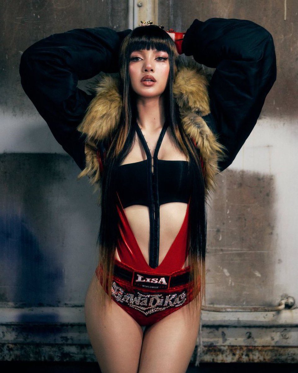 pinksview's tweet photo. LISA confirmed at her listening party that fans can look forward to her world tour. https://t.co/oawOi2kaSF