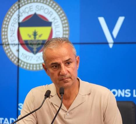 CemS0S's tweet photo. Artık sadece evinde değil deplasmanda da eziliyor. Galatasaray 3 te 3 yaparak gelen Kocaelispor'a gün yüzü göstermezken fenerbahçe bugün Gaziantep'e tonla pozisyon verdi. İsmail Kartal'a halen hoca diyen varsa devam etsin ahahahhahahahahaha 
#GFKvFB https://t.co/0RopyoDQ71