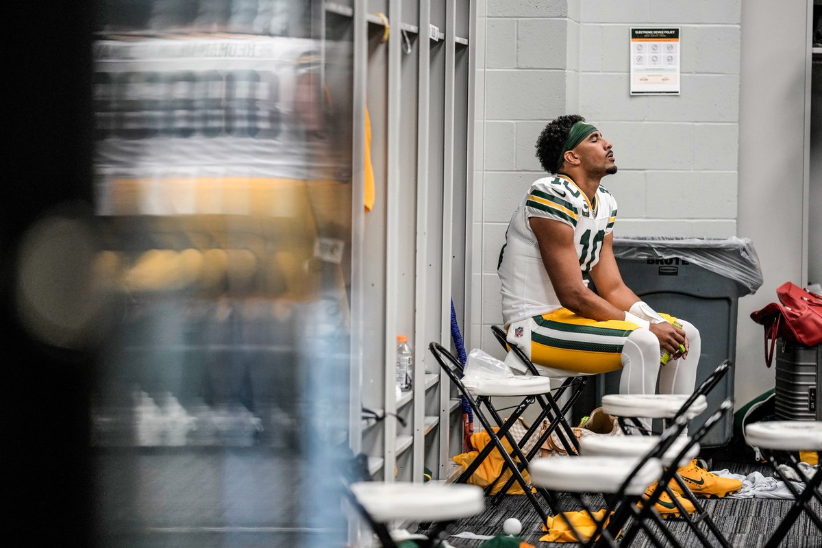 Lambeau4Lyfe's tweet photo. We HAVE to protect this man. https://t.co/ngaSdSlgAJ