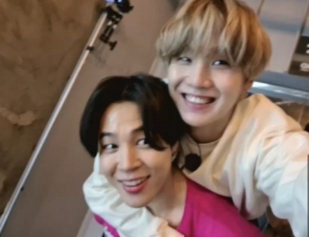 yngswrld's tweet photo. yoonmin of the day ⋆˚꩜｡ https://t.co/517SWYh93v