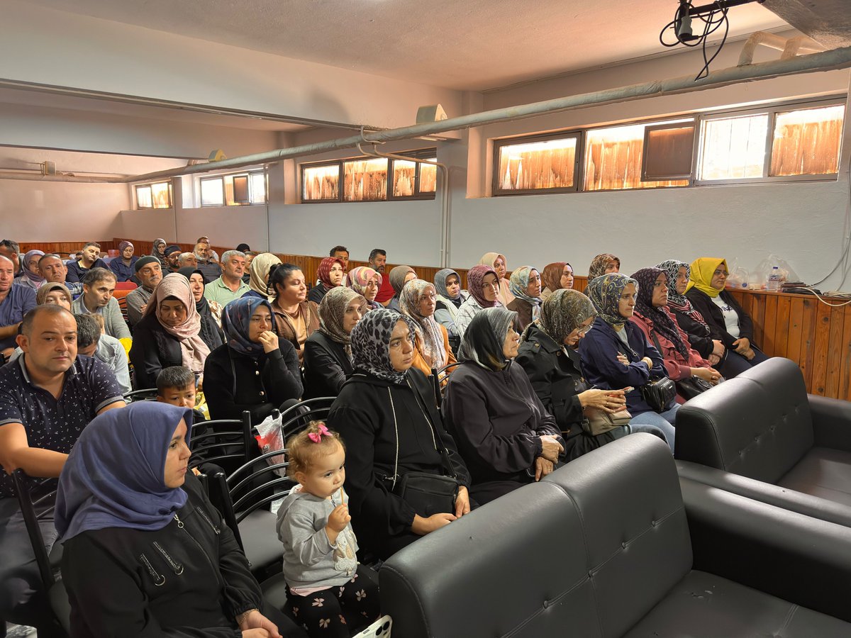 HacOden's tweet photo. Okulumuz 5.sınıfa kayıt yaptıran öğrenci velilerimize bilgilendirme toplantısı ve sunum yapıldı. Velilerimiz 5.sınıf ders öğretmenleri ile tanışma programı yapıldı. Katılan velilerimize teşekkür ederiz. https://t.co/2SwboS3fsz