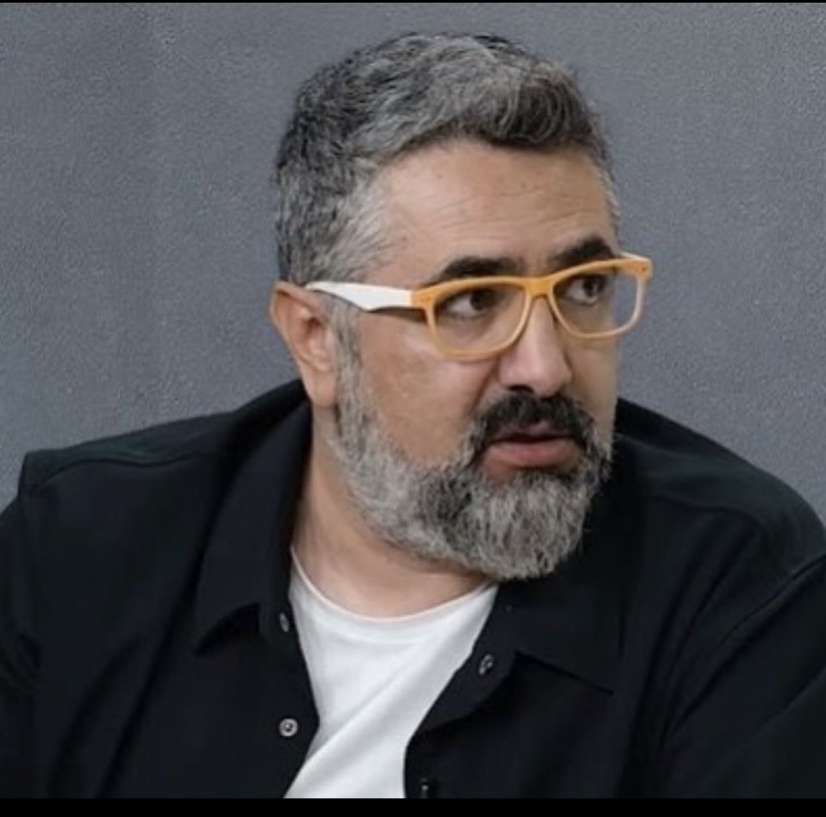 heis1909's tweet photo. sa ben heis1905 son kez geri dönüşü gerçekleştiriyoruz tanıdık kardeşler fav rt ment 🌹🌹👍 https://t.co/eD180AoMue