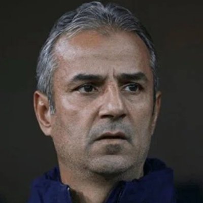 mucancombr's tweet photo. Oyuncuların biri bile sahip çıkmadı sana daha hala neyi zorluyosun istemiyorsun. Ağlak suratınıda al git bu kulüpten https://t.co/MhuYPxwwRX