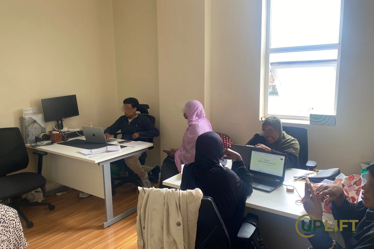 Upliftorguk's tweet photo. π A great day of Advice & Guidance at UPLIFT! π€
Today, we welcomed community members, listened to their concerns and provided information, support and guidance. π±
Thank you to everyone who joined us! π
#UPLIFT #Birmingham #CommunitySupport https://t.co/VFni0yyUMq