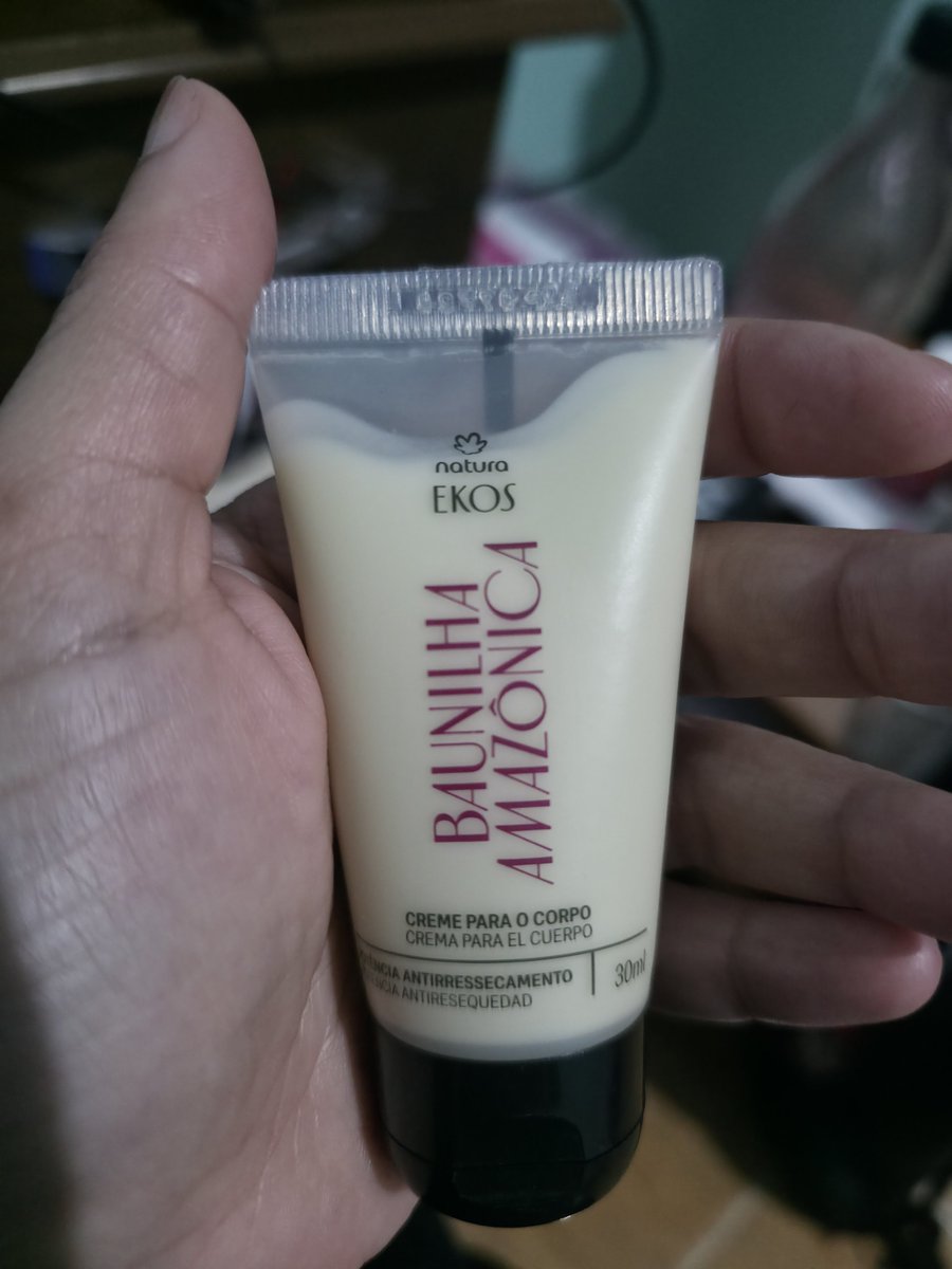 aiedvrs's tweet photo. Obrigada Natura pelo creme, maravilhoso! Arrasou muito.

#naturanorockinrio #naturarockinrio https://t.co/u4CjYk0lWB