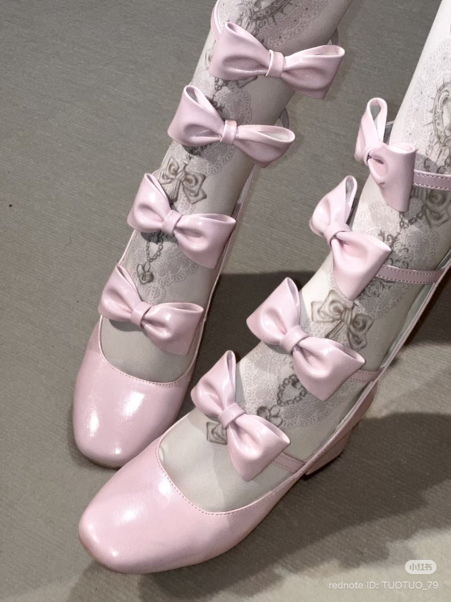 piinkimi_'s tweet photo. pretty bow heels https://t.co/fgT4eWVw4B