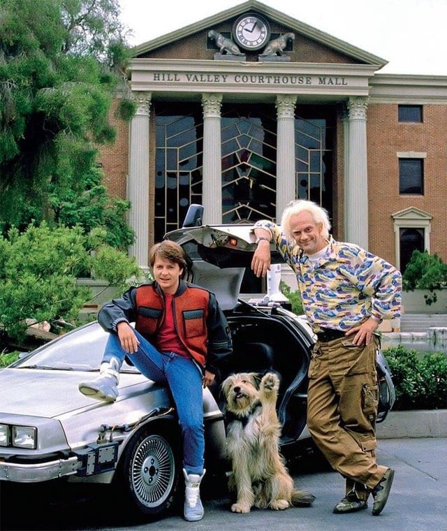 deloreanrental's tweet photo. #backtothefuture https://t.co/bqBg5HViQZ
