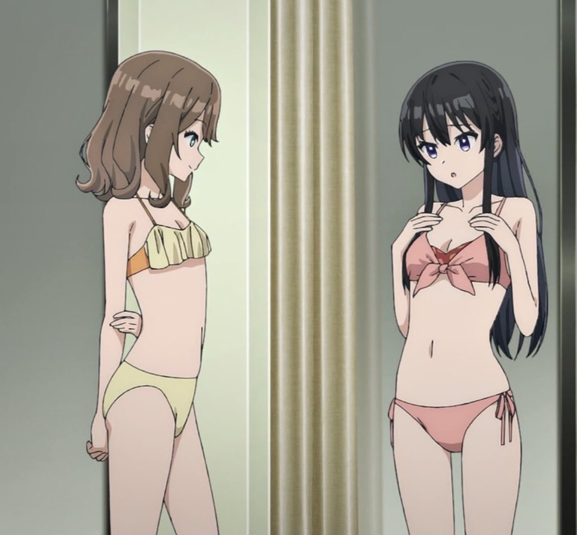 EmiIiaSupremacy's tweet photo. Anime VS Light Novel https://t.co/gigC4p64U7