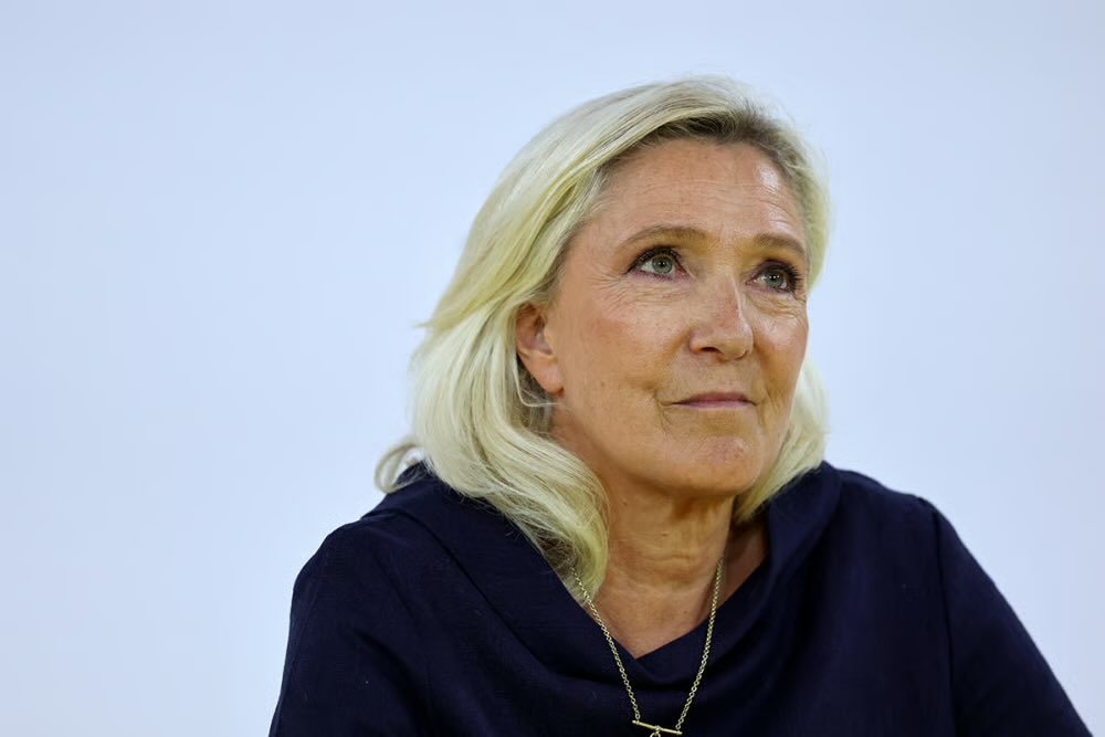 Goldenretour's tweet photo. Si elle est élue,les Français qui croient au changement vont tomber de haut,de très haut même surtout au sujet de l’immigration..! Les gens ne sont pas prêts.. https://t.co/cMqOGYvYoO