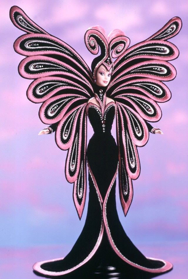 ethereaIised's tweet photo. I used to spend hours as a child looking at the barbiecollector website, looking at all the dolls designed by bob mackie. I was so obsessed with how theatrical and  glamorous his designs were. He was such an inspiration to me. Rip bob mackie ❤️❤️ https://t.co/1oKBQ1U90M