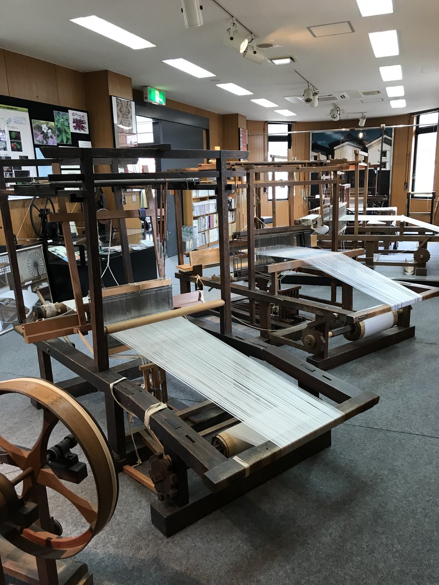 monthlylover's tweet photo. 【まゆゆ全国ツアー】

福島・川俣町
「かわまた銘品館シルクピア」

https://t.co/SdMTh1FwPE https://t.co/Pe3dGt90S5