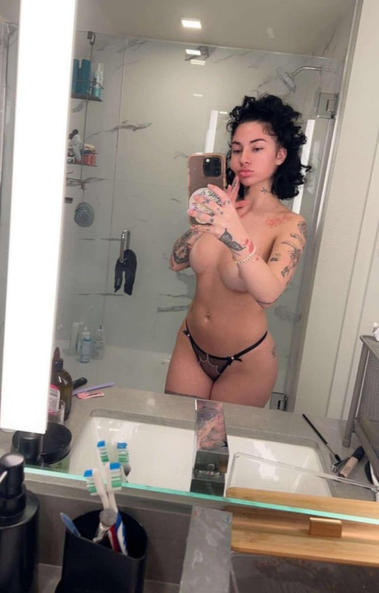 n74fppqdfc's tweet photo. Omgggg bhabie so nuttyyy 😋🥴😵‍💫

#goon #goonette #wankchat #wataa https://t.co/YVjrjc17GD