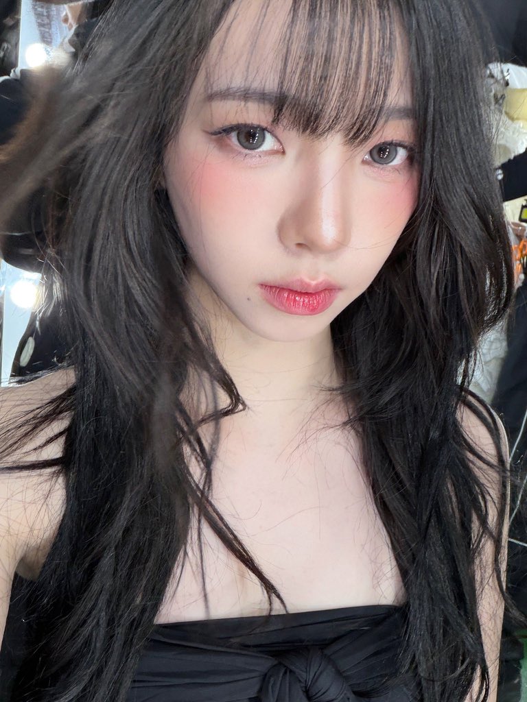 patamaii's tweet photo. มุมเซลฟี่กะทำเราตายไม่ฟื้น พี่คนสวยเค้ามีลูกเล่น https://t.co/4G0zGFiFj4