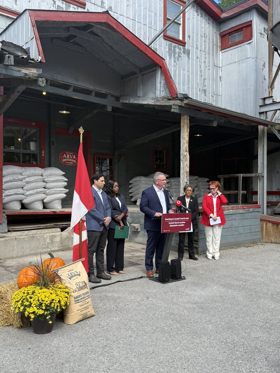 pfragiskatos's tweet photo. At Arva Flour Mills today. This business has proudly served local communities and the wider region since 1819. Agriculture minister @CornwallHeath was here to announce the creation of a fund for mid-sized agri-food businesses looking to expand their operations. Our region and country are a breadbasket. That’s why we embrace Canadian agriculture. #ldnont