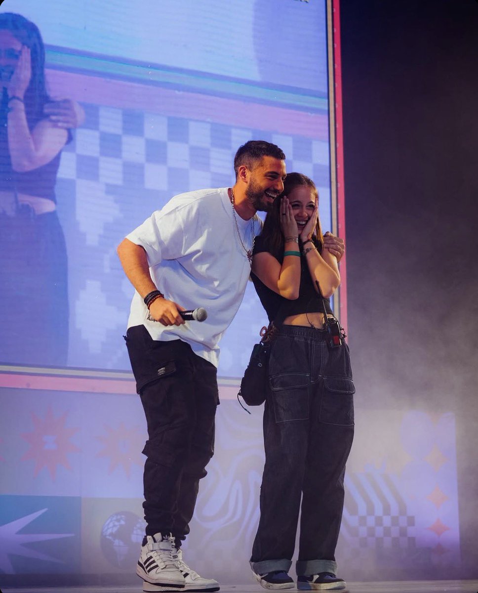 teomilaof's tweet photo. avísenle a nuestra trapito que lo logró 🤏🏼❤️ https://t.co/G7T5VPkBYa