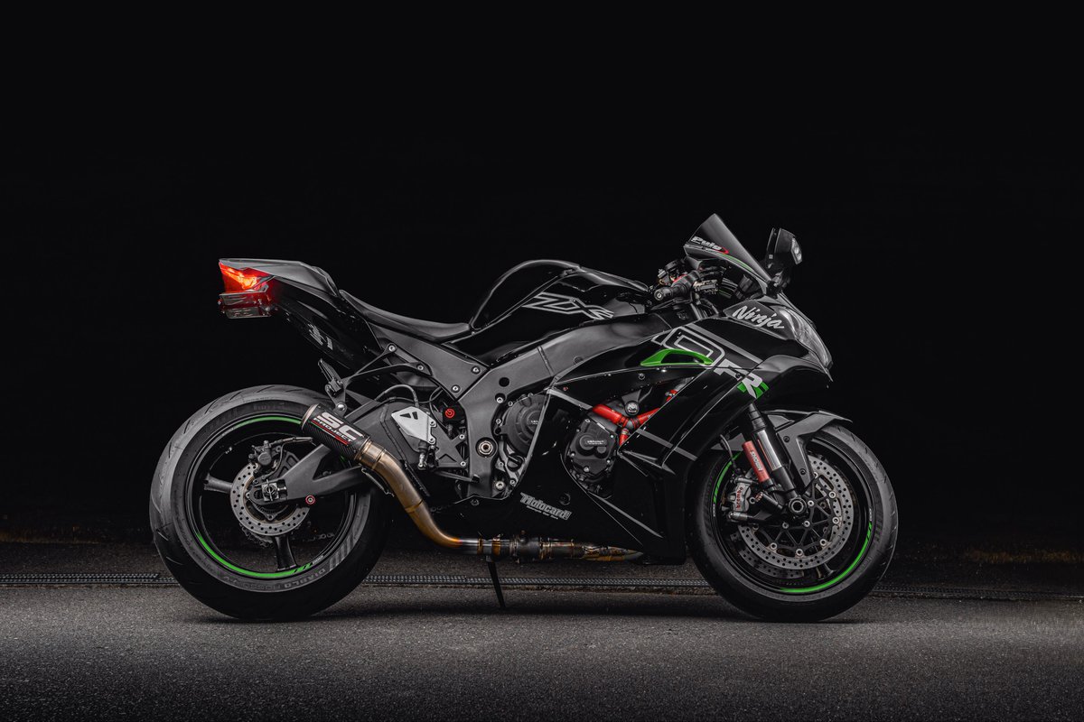 NAOYA__0719's tweet photo. 10Rになって初めて撮ってもらったけど、やっぱ上手いっすわ。
 #zx10r  #一眼  #ぬるてか https://t.co/ohVZFxneSp