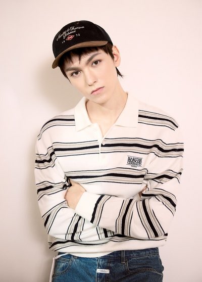CaratLandHQ's tweet photo. Vernon for MARITHÉ+FRANÇOIS GIRBAUD 

#버논 #VERNON #세븐틴 #SEVENTEEN https://t.co/RlCpilJ1yX