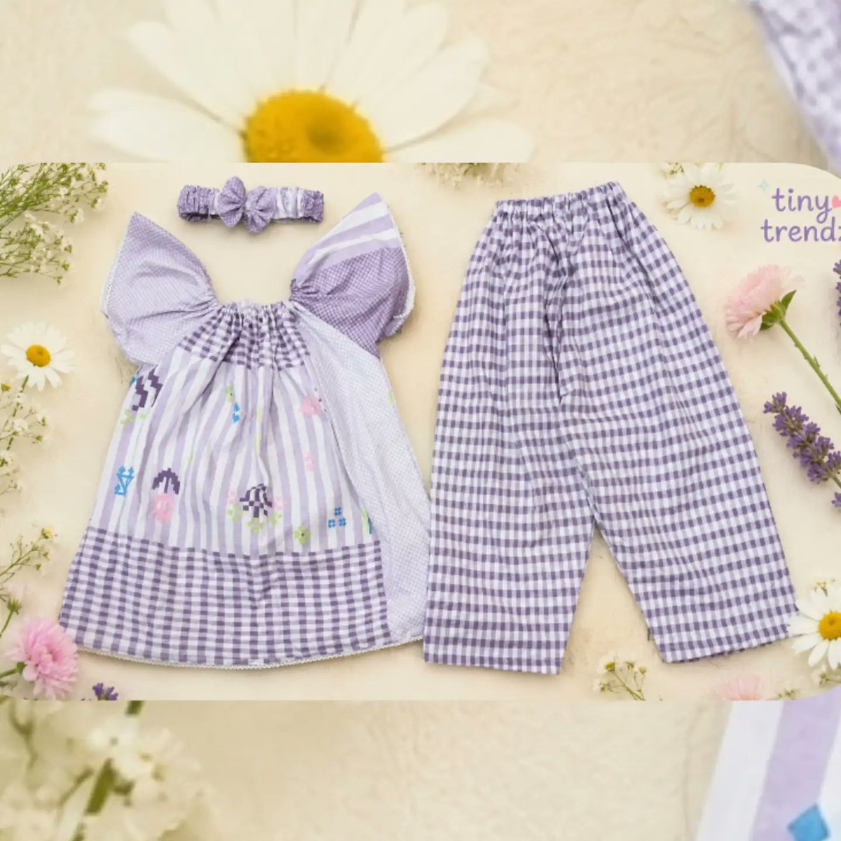 mccity1's tweet photo. Every detail speaks elegance. From the gathered elastic neckline to delicate lace sleeves, lace hem, and matching bow hairband, this lavender outfit blends comfort and cuteness perfectly. https://t.co/j1SiYnLhAh