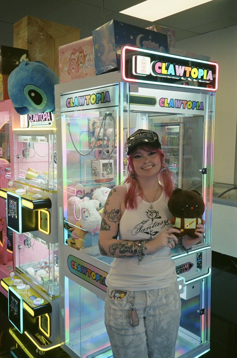 br00ki3x's tweet photo. Me on my birthday :) https://t.co/OEeAi1zfx6